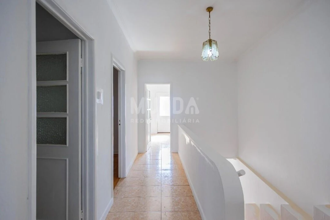 Moradia T6 para Venda em Ovar, São João, Arada e São Vicente de Pereira Jusã Foto 4