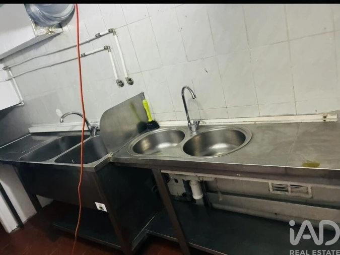 Loja para Arrendamento em Benfica Foto 3