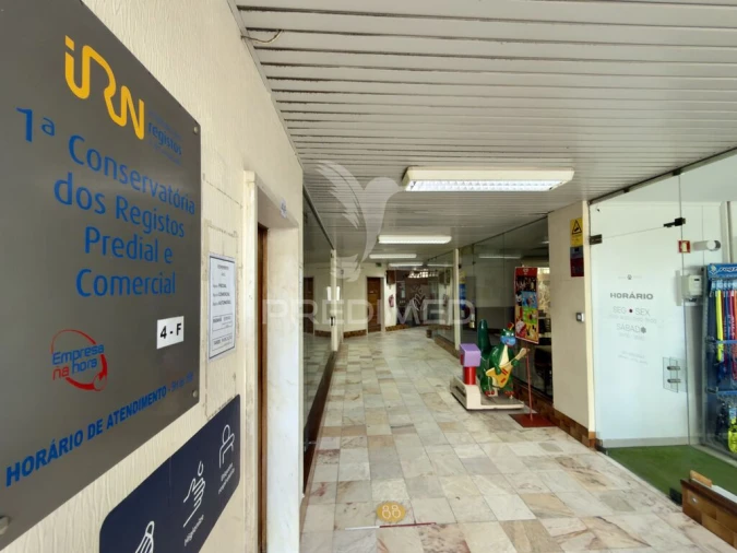 Loja para Venda em Almada, Cova da Piedade, Pragal e Cacilhas