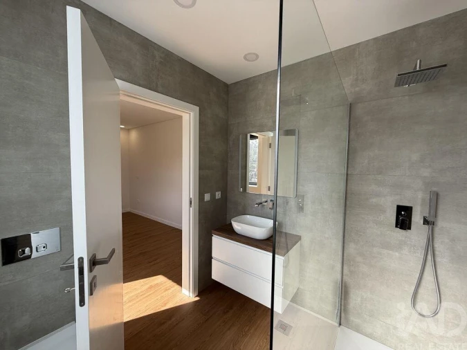 Moradia T3 para Venda em Pedreira, Rande e Sernande Foto 23