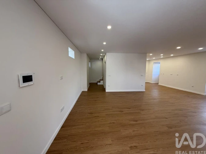 Moradia T3 para Venda em Pedreira, Rande e Sernande Foto 11