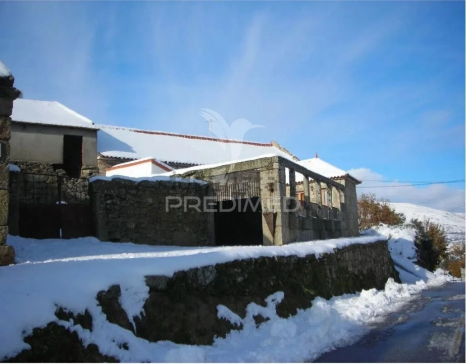 Moradia T2 para Venda em Gralhas Foto 19