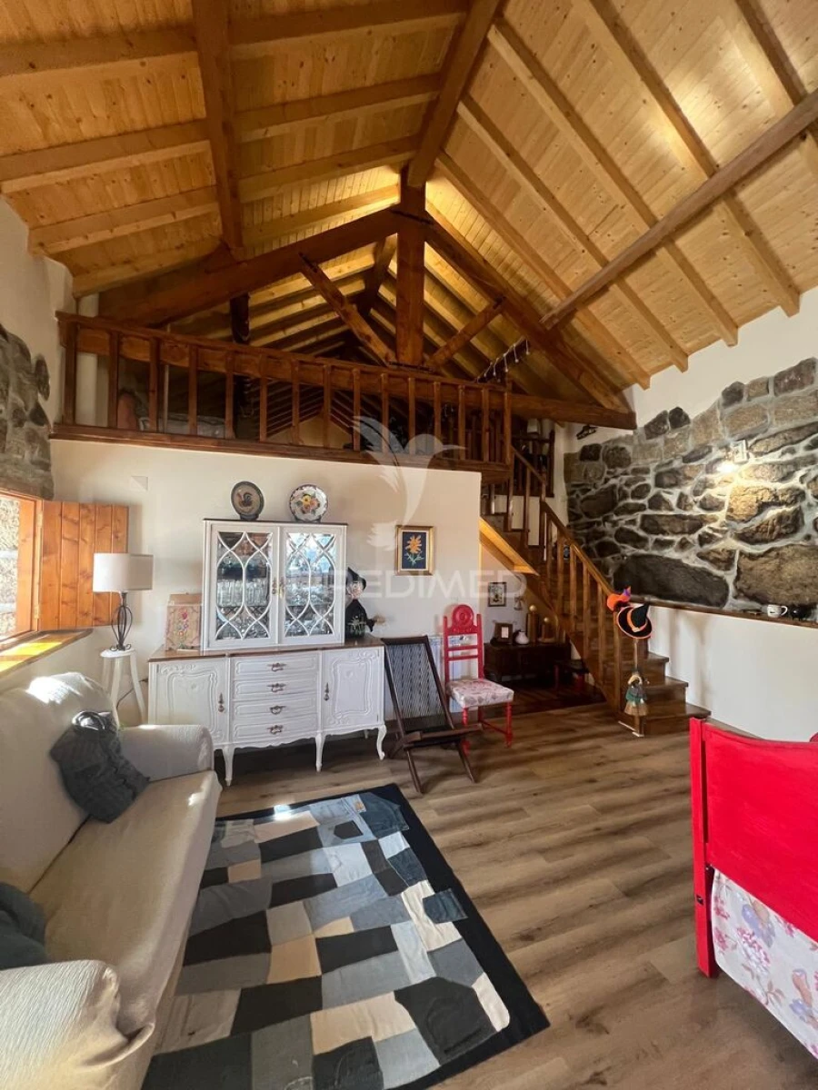 Moradia T2 para Venda em Gralhas Foto 5