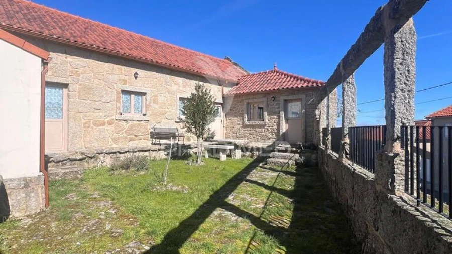 Moradia T2 para Venda em Gralhas