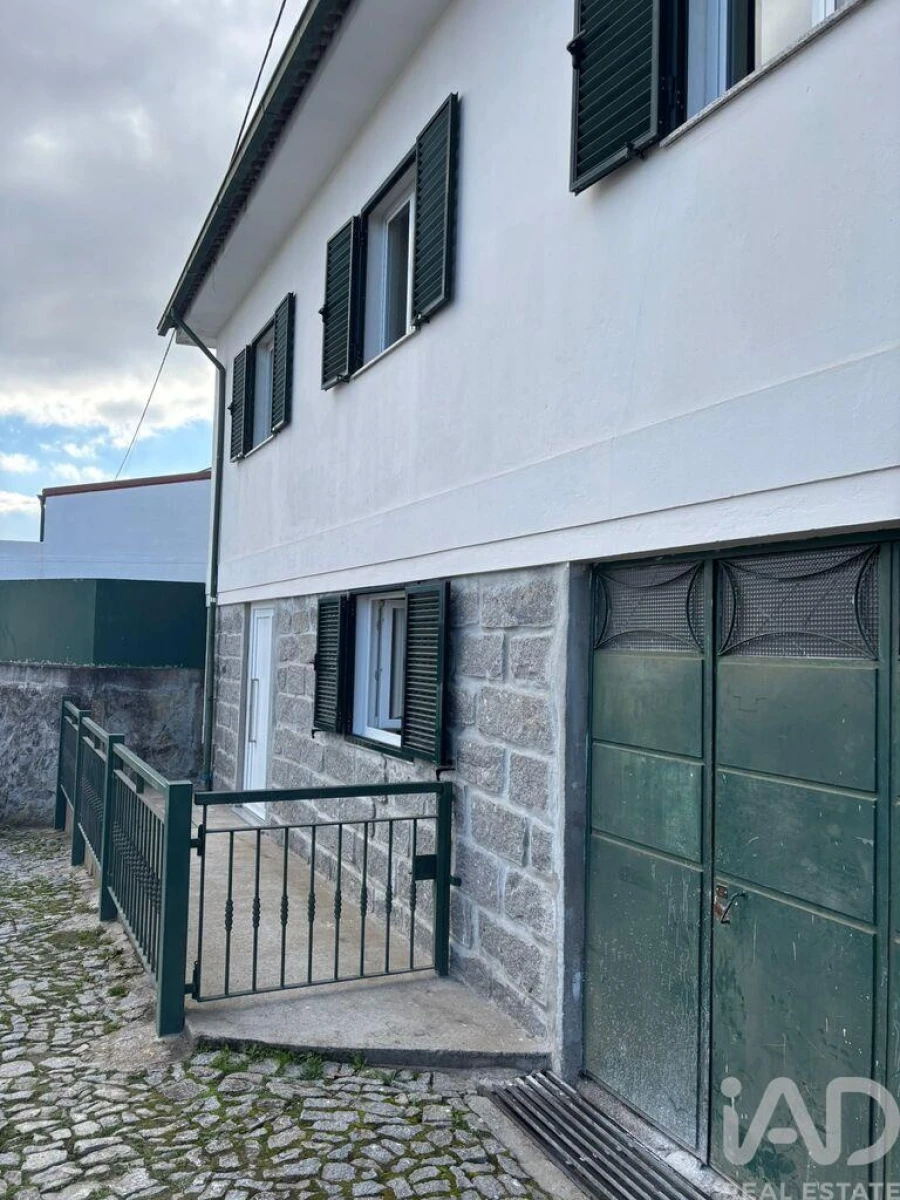 Moradia T5 para Venda em Gualtar Foto 3