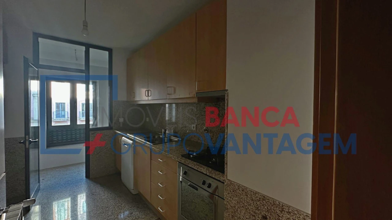 Apartamento T2 para Venda em Oliveira do Douro Foto 5