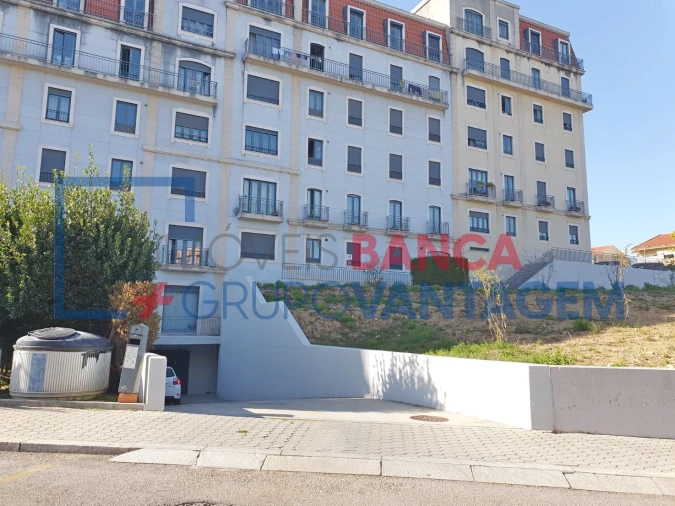 Apartamento T2 para Venda em Oliveira do Douro Foto 1