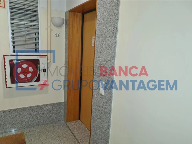 Apartamento T2 para Venda em Oliveira do Douro Foto 2