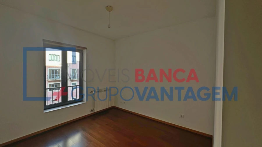 Apartamento T2 para Venda em Oliveira do Douro Foto 7