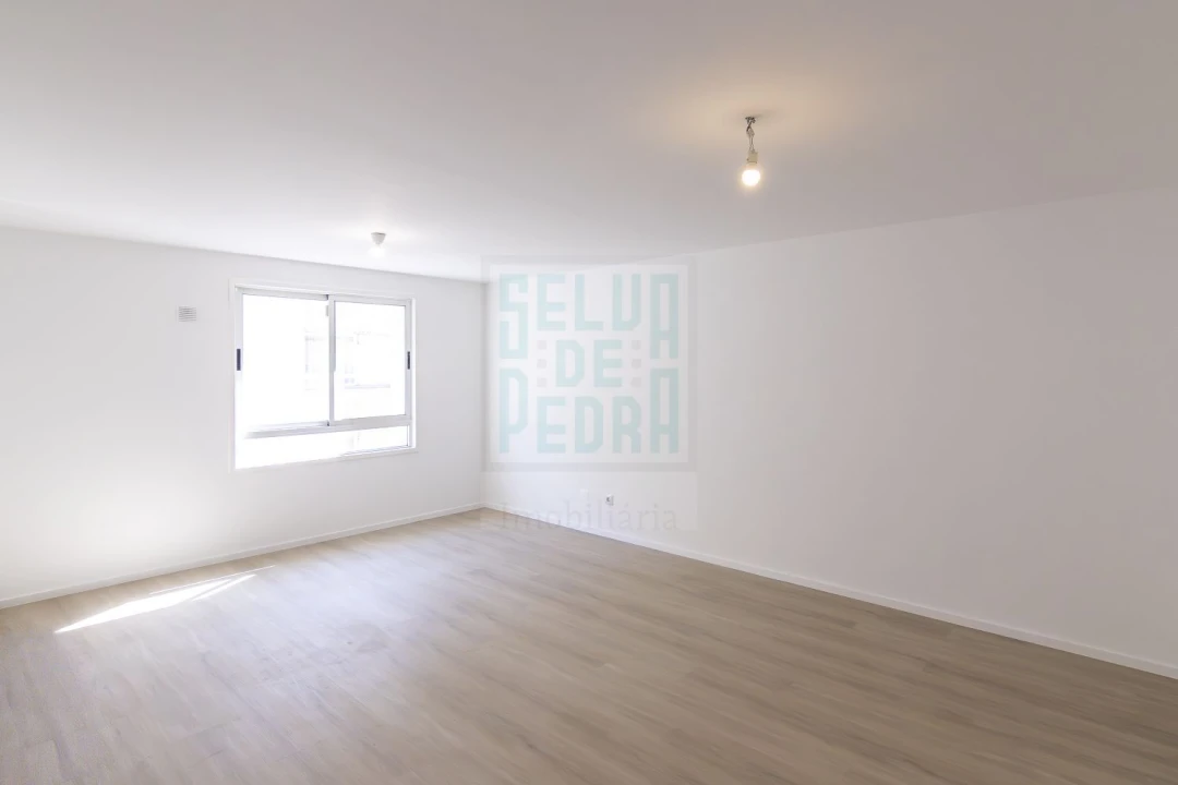 Apartamento T3 para Venda em Baguim do Monte (Rio Tinto) Foto 2