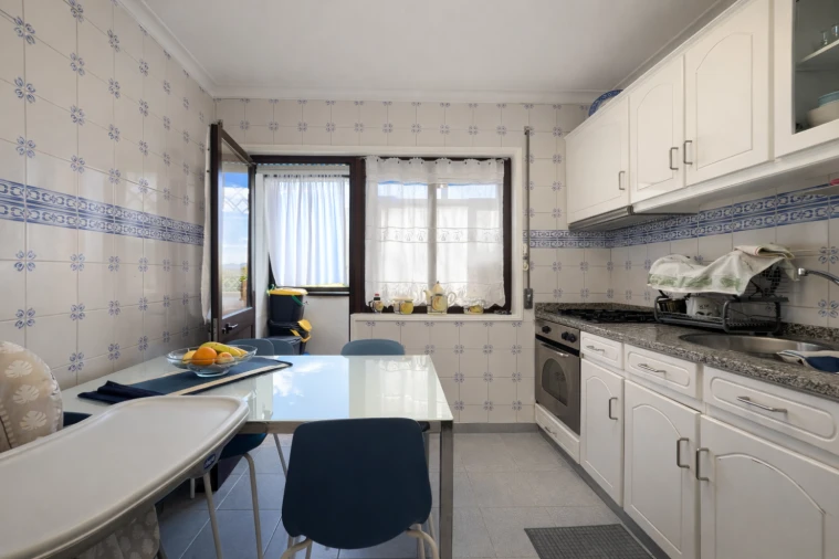 Apartamento T2 para Venda em Cidade da Maia Foto 2