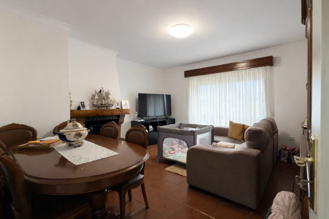 Apartamento T2 para Venda em Cidade da Maia Foto 8