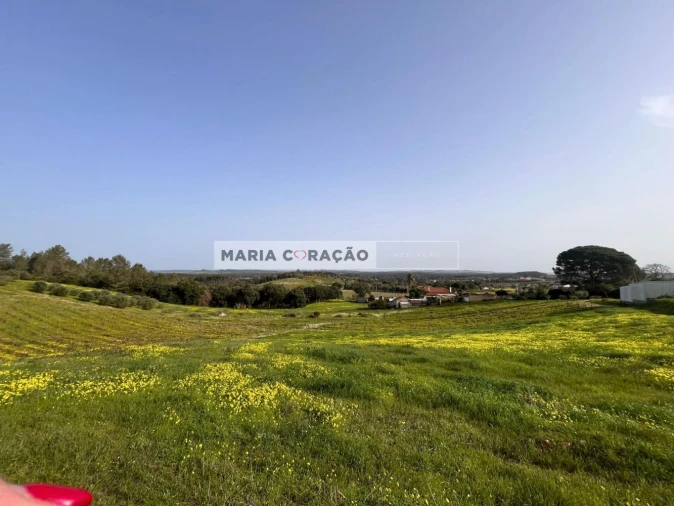 Moradia T3 para Venda em Alcoentre Foto 11