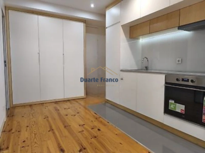 Apartamento T1 para Venda em Campanhã Foto 4