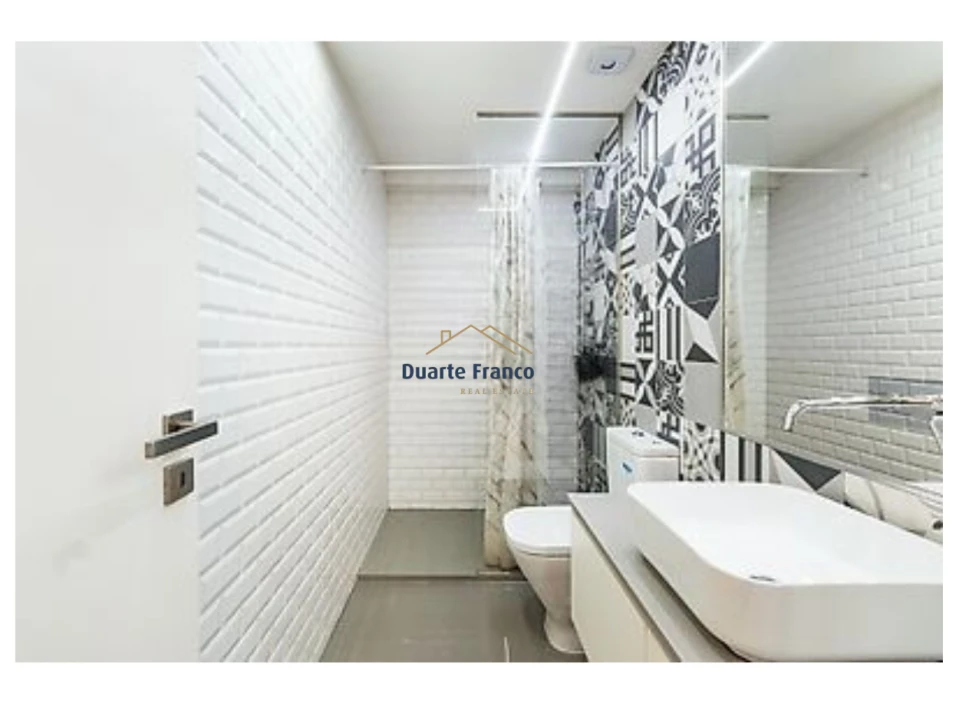 Apartamento T1 para Venda em Campanhã Foto 7