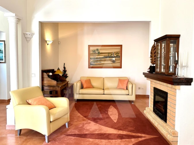 Moradia T4 para Venda em São Brás de Alportel Foto 2