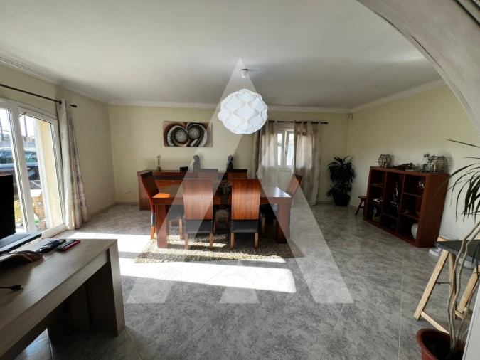 Moradia T4 para Venda em Oliveirinha Foto 12