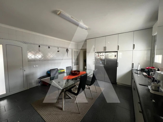 Moradia T4 para Venda em Oliveirinha Foto 19