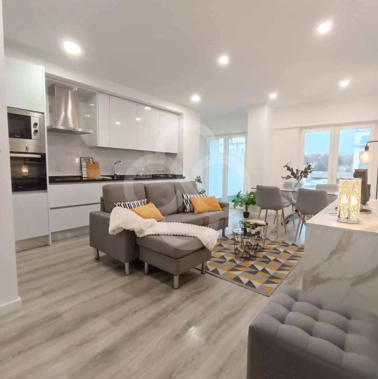 Apartamento T4 para Venda em Avenidas Novas Foto 1