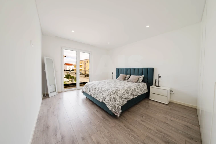 Apartamento T2 para Venda em Atouguia da Baleia Foto 11