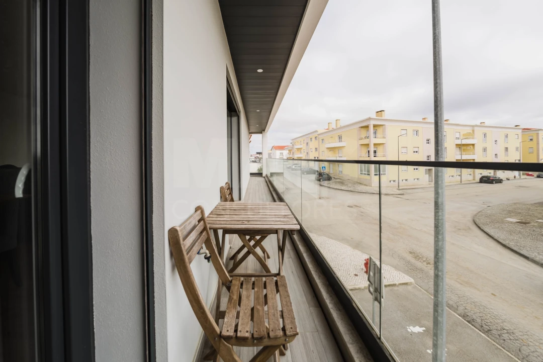 Apartamento T2 para Venda em Atouguia da Baleia Foto 9