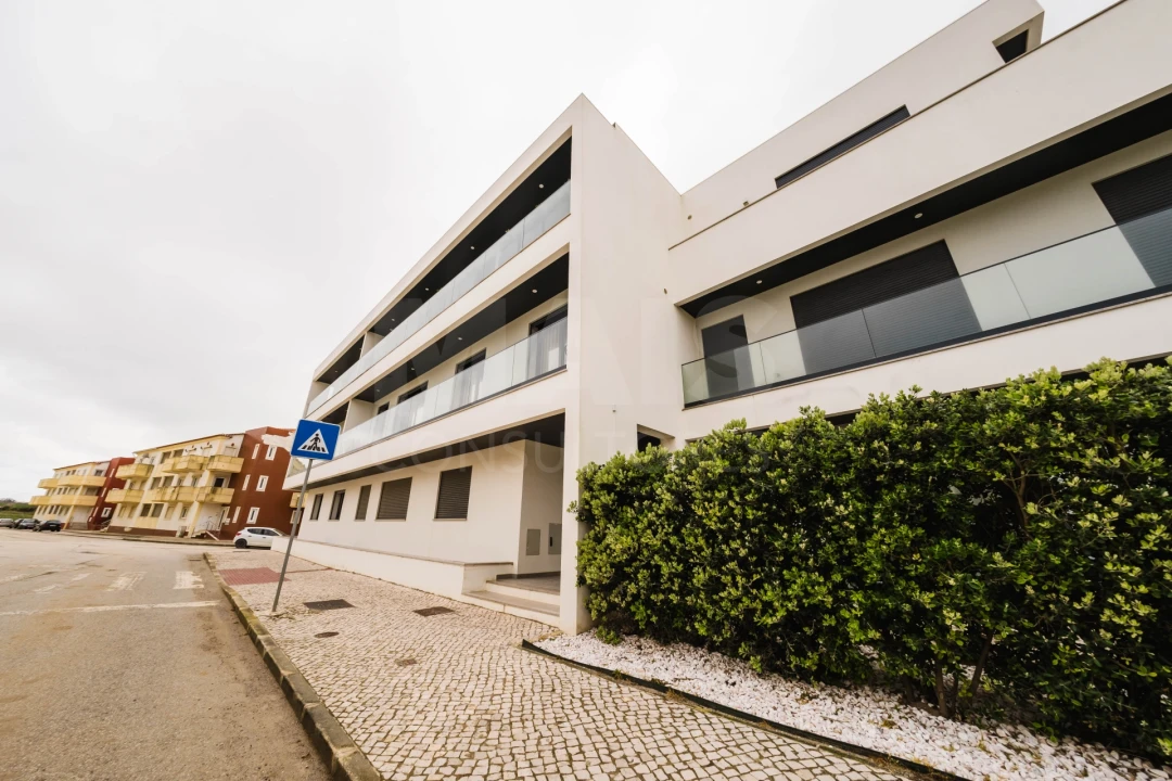 Apartamento T2 para Venda em Atouguia da Baleia Foto 1