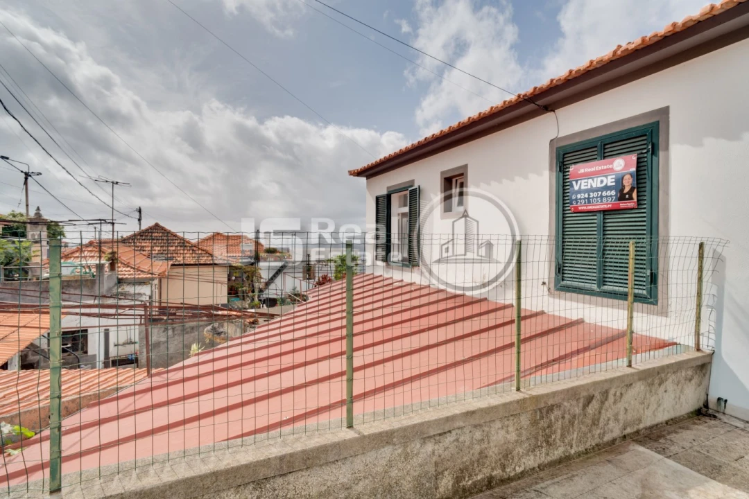Moradia T5 para Venda em Funchal (Santa Maria Maior) Foto 23