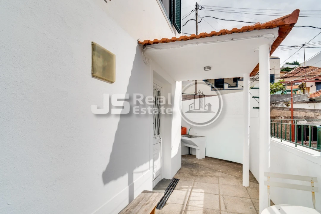 Moradia T5 para Venda em Funchal (Santa Maria Maior) Foto 25