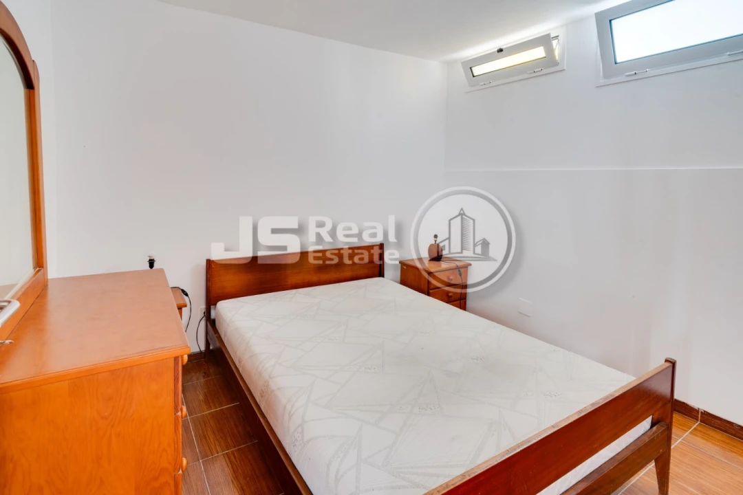 Moradia T5 para Venda em Funchal (Santa Maria Maior) Foto 29