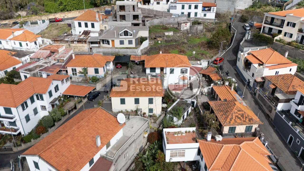 Moradia T5 para Venda em Funchal (Santa Maria Maior) Foto 35