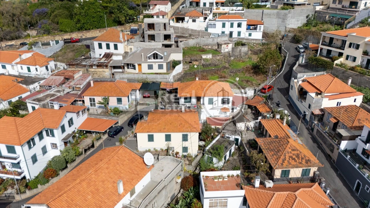 Moradia T5 para Venda em Funchal (Santa Maria Maior) Foto 36