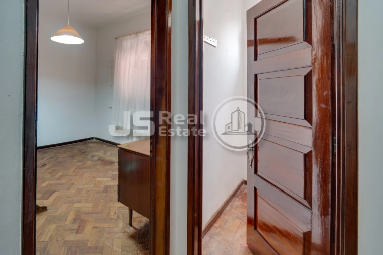 Moradia T5 para Venda em Funchal (Santa Maria Maior) Foto 17