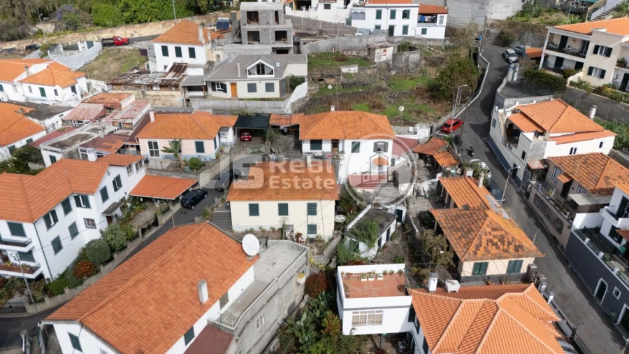 Moradia T5 para Venda em Funchal (Santa Maria Maior) Foto 35