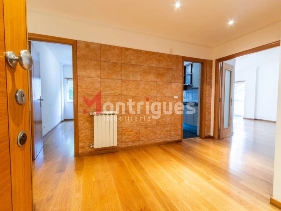 Apartamento T3 para Venda em Parque das Nações Foto 8