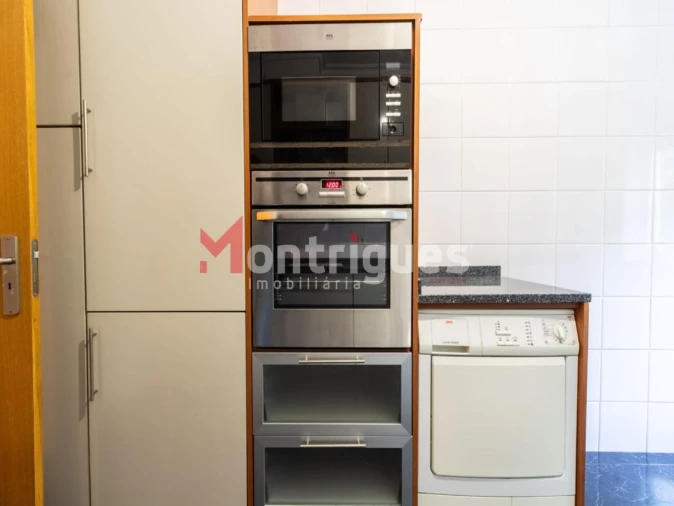 Apartamento T3 para Venda em Parque das Nações Foto 5