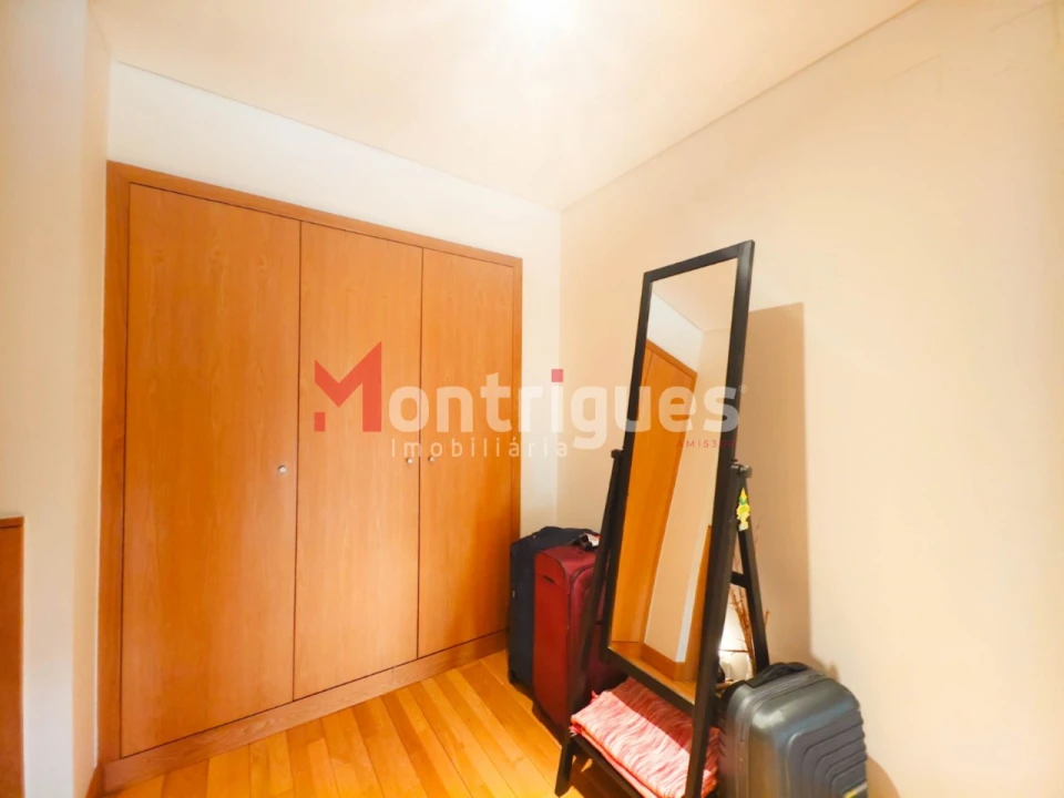 Apartamento T2 para Venda em Parque das Nações Foto 13