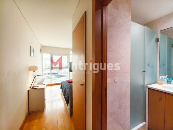 Apartamento T2 para Venda em Parque das Nações Foto 18