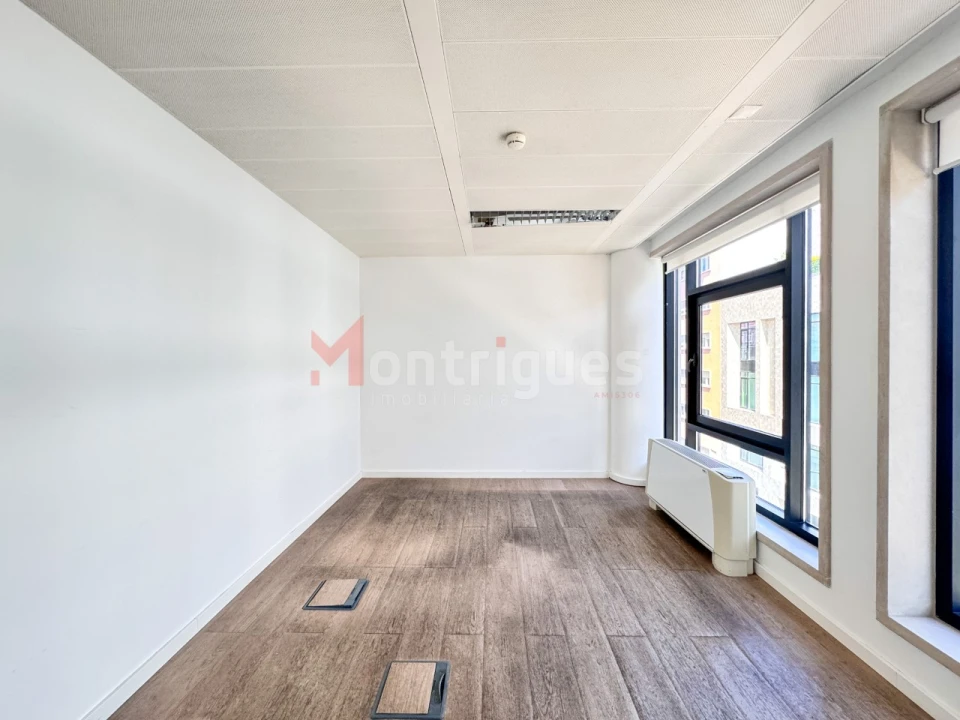 Escritório para Venda em Avenidas Novas Foto 29