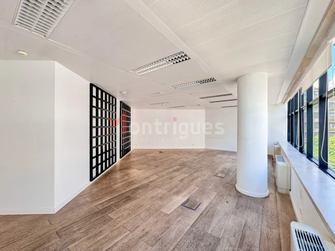 Escritório para Venda em Avenidas Novas Foto 2