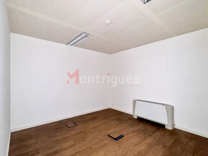 Escritório para Venda em Avenidas Novas Foto 27