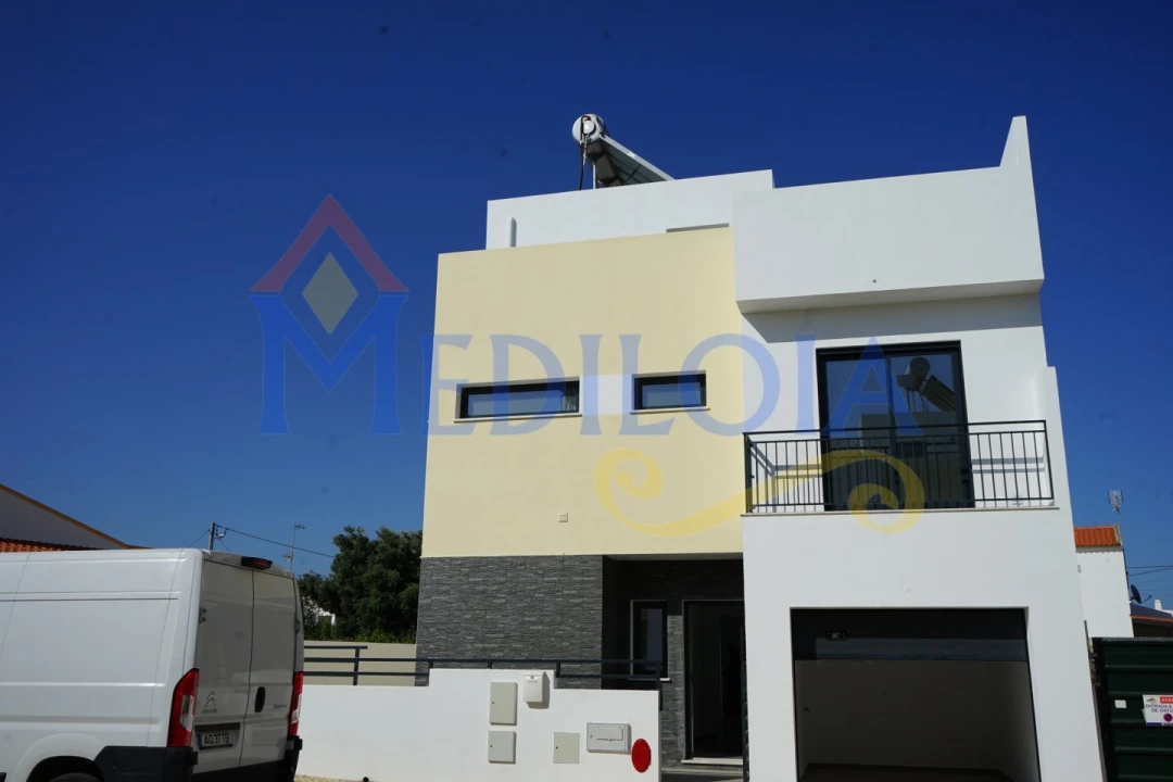 Moradia T3 para Venda em Vila Nova de Cacela Foto 2
