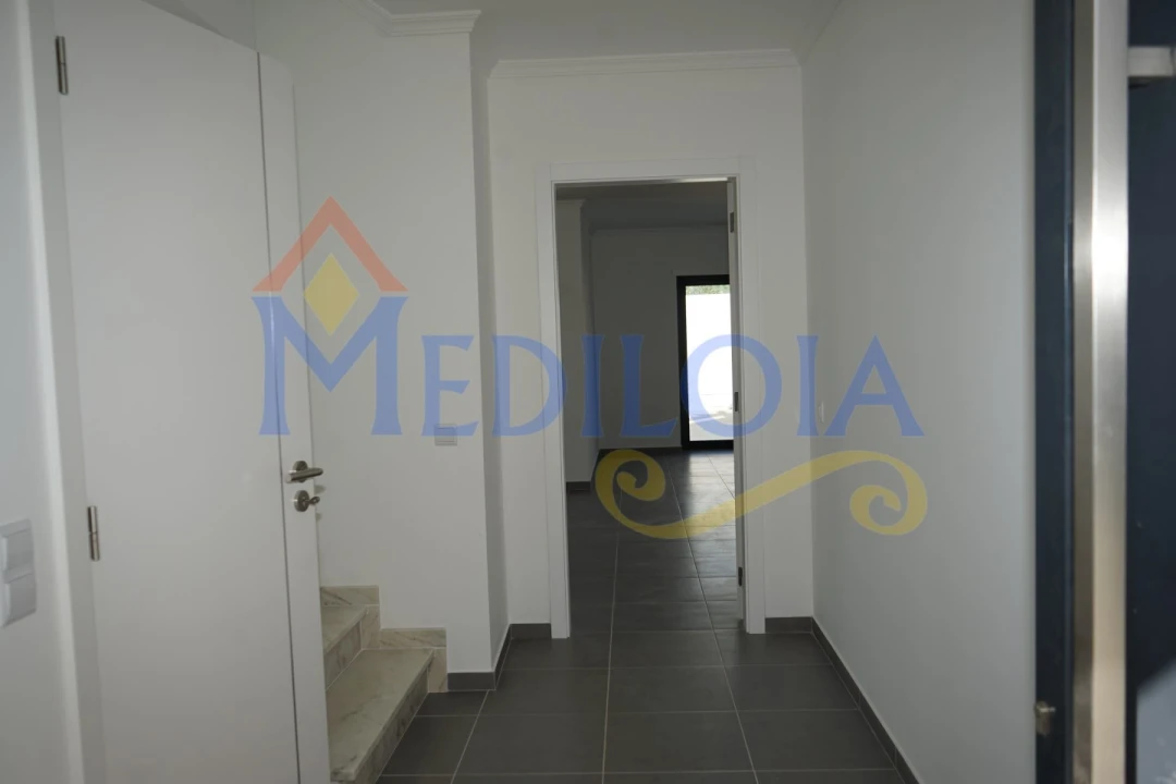 Moradia T3 para Venda em Vila Nova de Cacela Foto 10