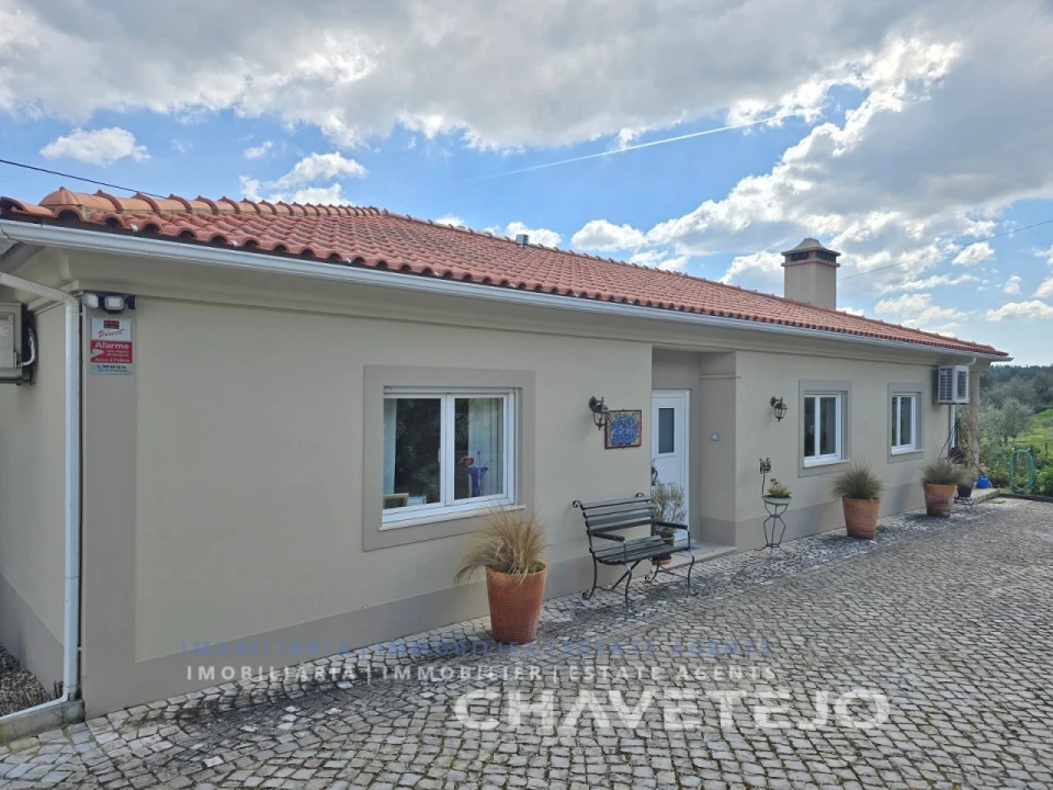 Moradia T3 para Venda em Areias e Pias Foto 4