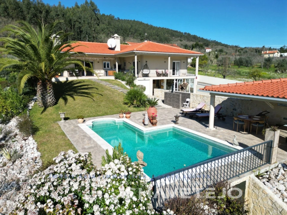 Moradia T3 para Venda em Areias e Pias Foto 45