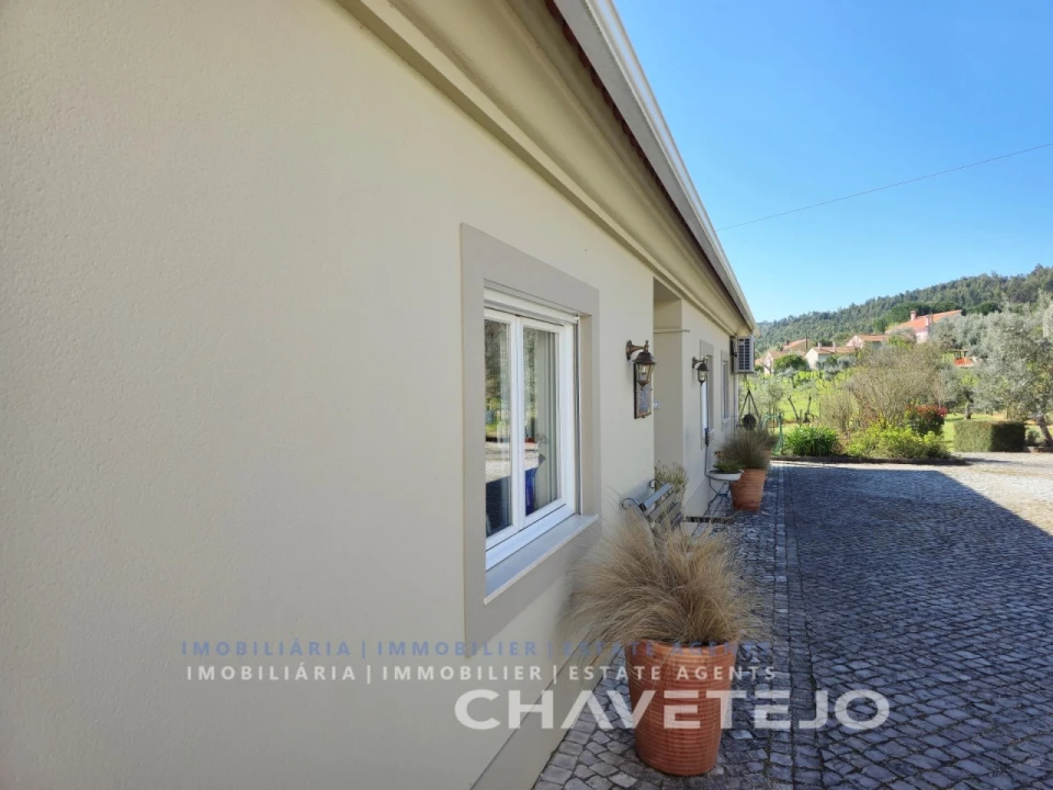Moradia T3 para Venda em Areias e Pias Foto 8