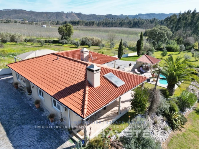 Moradia T3 para Venda em Areias e Pias