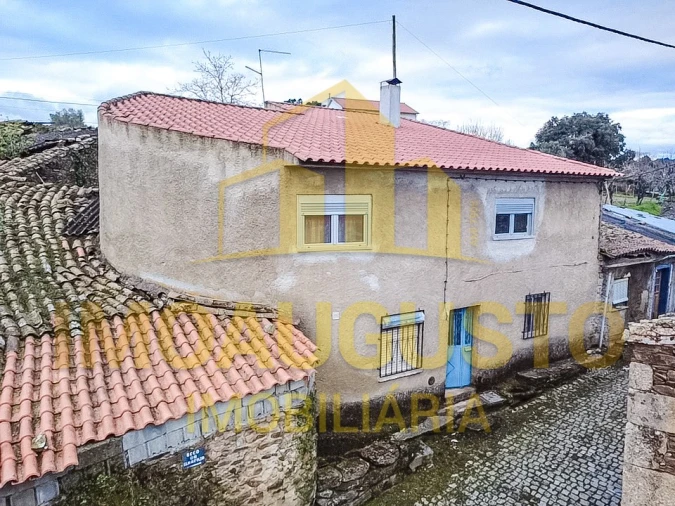 Moradia T3 para Venda em Almofala e Escarigo Foto 1