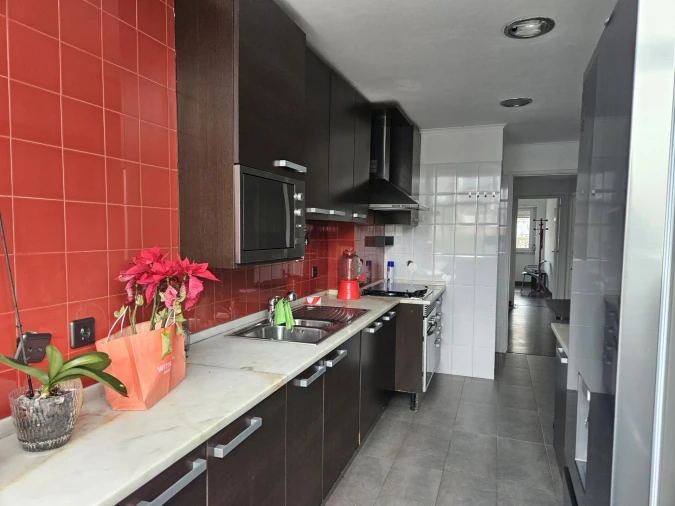 Apartamento T2 para Venda em Benfica Foto 2