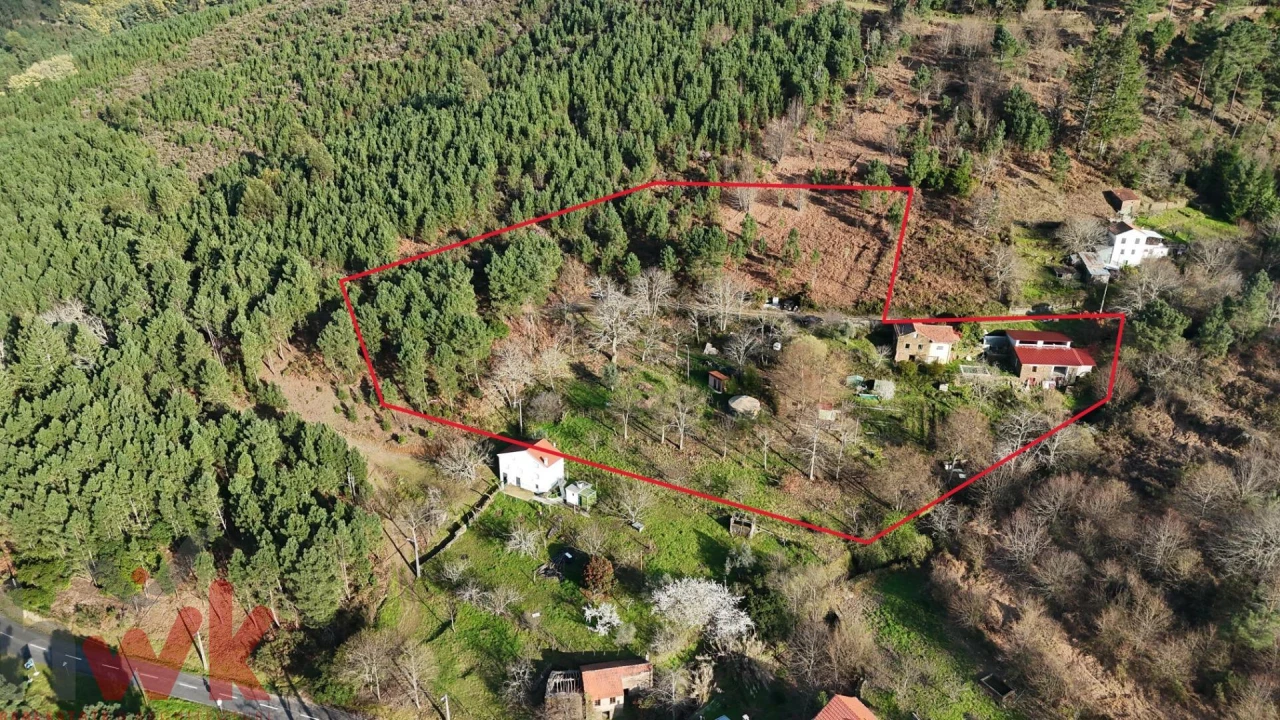 Terreno para Venda em Sazes da Beira Foto 3