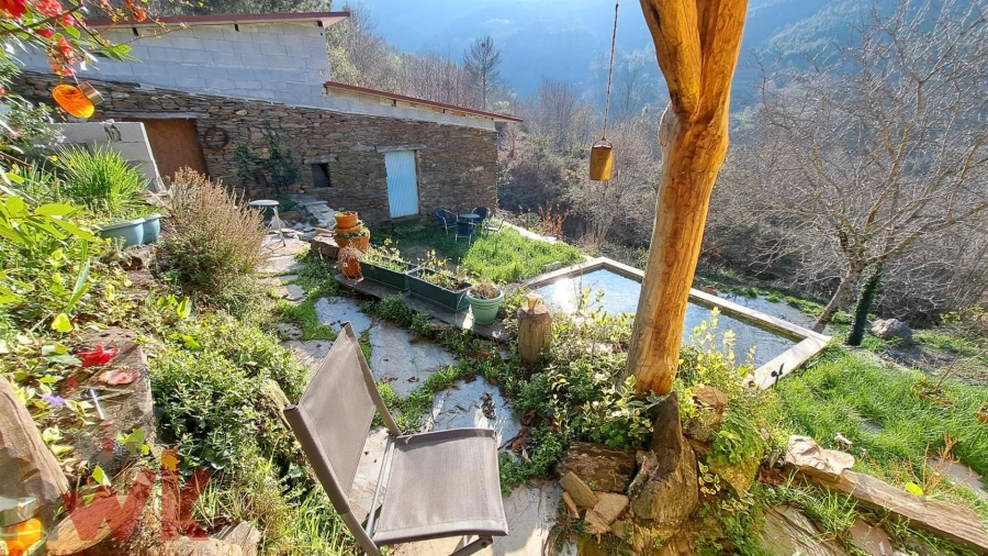 Terreno para Venda em Sazes da Beira Foto 1